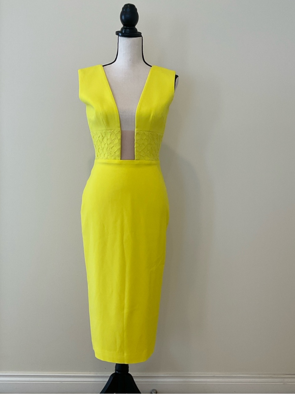 ALEX PERRY Dress - Picture 3 of 7